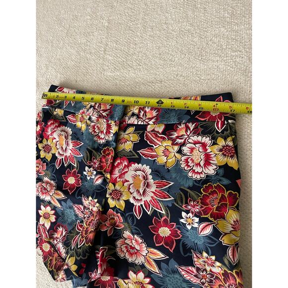 Loft Women's Stretch Floral Mid Rise Chino Shorts 8 Cottage Whimsical Boho - Picture 8 of 10